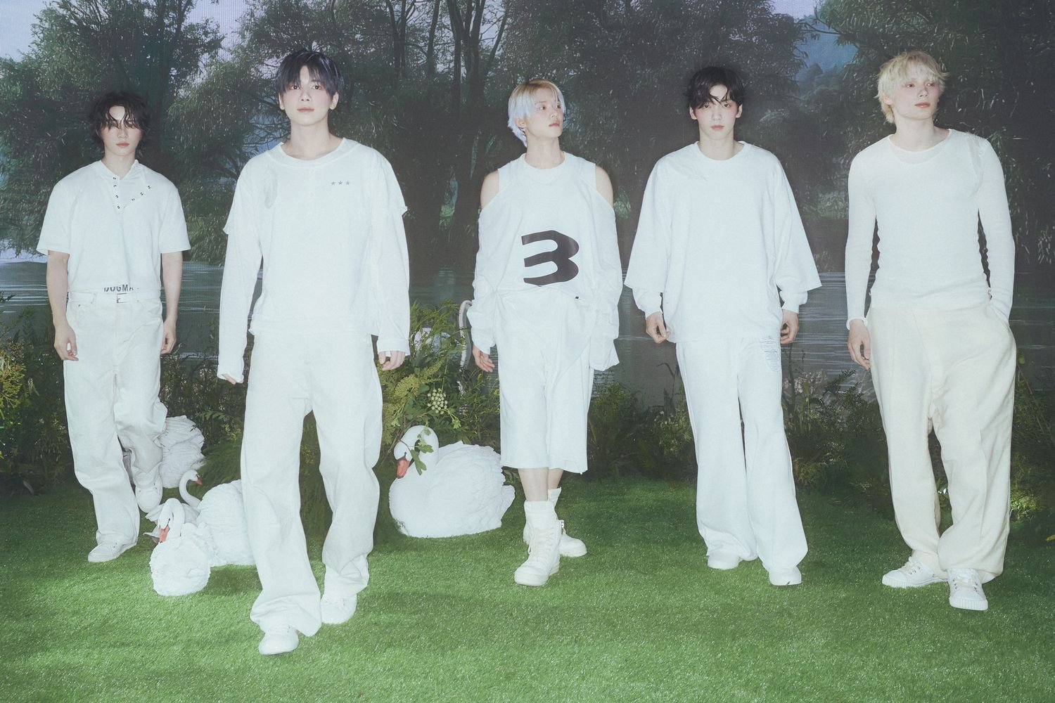 アイドル TXT TXT - 0X1=LOVESONG (I Know I Love You) (Feat. Ikuta Lilas